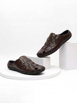 BUCKAROO - Maroon Faux Leather Round Toe Rubber Pair Of Sandals