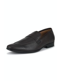 Peter England - Brown Leather Round Toe Tpr Pair Of Loafers