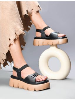 SHUZ TOUCH - Black Chunky Comfort Sandals