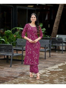 MOJILAA - Women Purple Cotton Paisley Printed Straight Kurta and Salwar