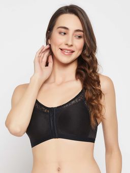 Clovia - Non-Wired Lightly Padded Spacer Cup Easy-On Front Open Full Figure Bra Black - Cotton