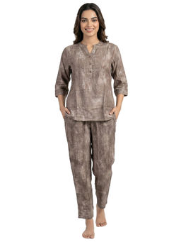 Juliet - Soft Comfortable Rayon Fabric Womens Printed Nightsuit Brown