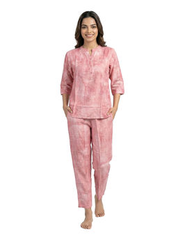 Juliet - Soft Comfortable Rayon Fabric Womens Printed Nightsuit Peach