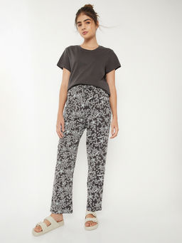 max - Women Printed Nightsuit Black