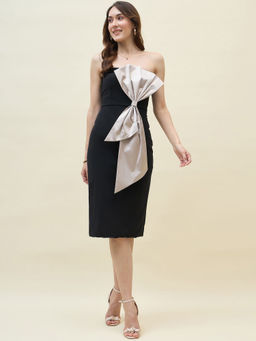AAYU - Black Strapless Bodycon Front Bow Details Knee Length Dress