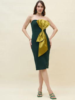 AAYU - Green Strapless Bodycon Front Bow Details Knee Length Dress