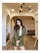 Olive color option, Currently selected