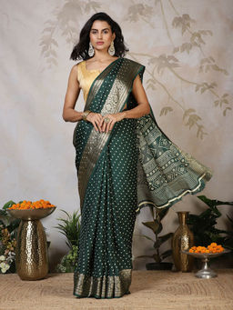 MEENA BAZAAR - Green Printed Georgette Saree with Unstitched Blouse