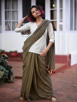 Suta - Olive Green Solid Mul Cotton Saree Without Blouse