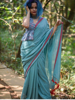 Suta - Blue Mul-Viscose-Slub Solid Saree Without Blouse