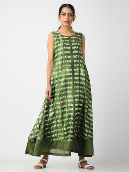 Sonal Kabra - An Olive Green Sleeveless Long a Line Dress Comes with a Soft Mul Matching Slip