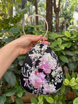 BOXWISH BY BHUMIKA - Black Embellished Envelope Clutch for Women