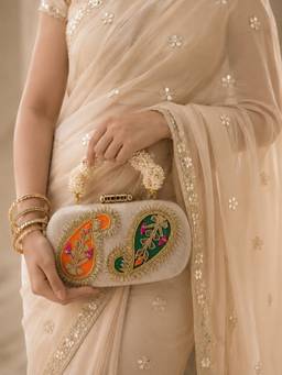 BOXWISH BY BHUMIKA - Green Embellished Envelope Clutch for Women