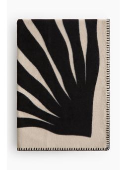 H&M - Beige Patterned Fleece Blanket