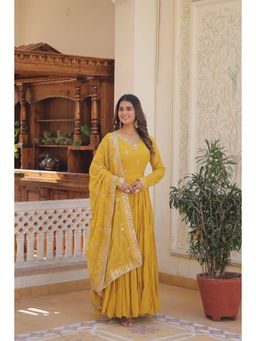 Noorani by LA - Daffodil Yellow Georgette Sequins Gown With Dupatta (Set of 2)