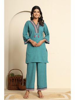 Gahan - Womens Blue Cotton Solid & Lace Work Kurta with Pant