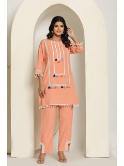 Gahan - Womens Peach Cotton Solid & Lace Work Kurta with Pant