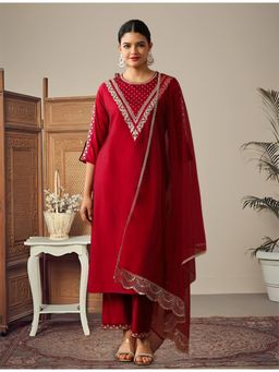 Gahan - Maroon Round Neck V-Shape Yoke Embroidered Silk Blend Kurta with Pant & Dupatta