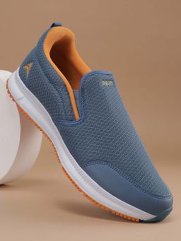 AVANT - Men Navy Blue Strideon Slip On Walking Shoes