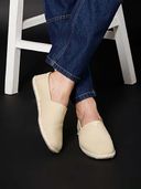 Beige color option, Currently selected