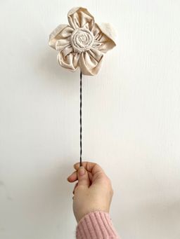 Belleven - Handmade Fabric Muslin Flower