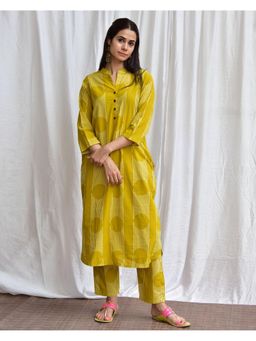 Gahan - Womens Yellow Printed Regular Kurta with Pant