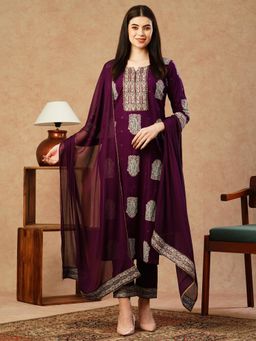 Gahan - Womens Wine Viscose Rayon Straight Printed Kurta with Pant & Dupatta