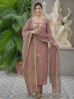 Gahan - Womens Peach Rayon Blend Printed Straight Kurta with Palazzo & Dupatta