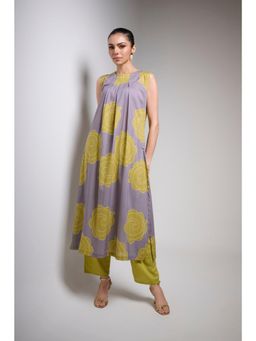 Gahan - Womens Purple Floral Printed Round Neck A-Line Kurta with Pant