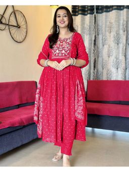 Gahan - Womens Pink Rayon Blend Printed A-Line Kurta with Pant & Dupatta