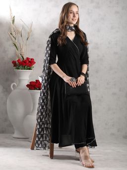 Gahan - Womens Viscose Rayon Solid Anarkali Kurta with Pant & Dupatta