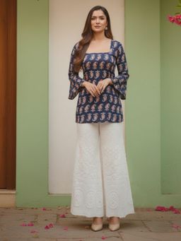 Gahan - Womens Paisley Printed Square Neck Kurti