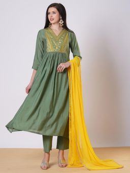 Gahan - Womens Padari Floral Embroidered V-Neck Pleated Anarkali Kurta with Pant & Dupatta