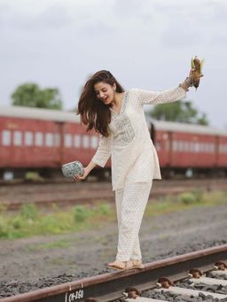 Gahan - Womens Cream Rayon Blend Printed Kurta with Pant