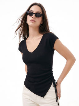 Outzidr - Black Polyester Half Sleeves V-Neck Solid Top