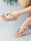Cream color option, Sold out, Currently selected