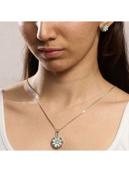 Anoree - Ocean Petal Spark Green Pendant with Chain and Earrings