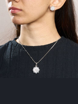 Anoree - Ivory Blossom Spark White Pendant with Chain and Earrings