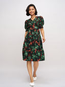 Green color option, Sold out, Currently selected