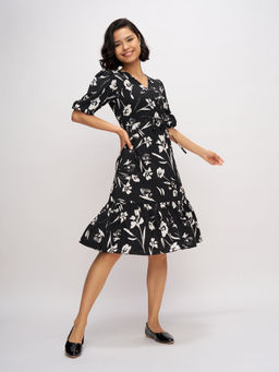 Aask - Womens Black Printed Delta Crush Fit And Flare Knee Length Dress
