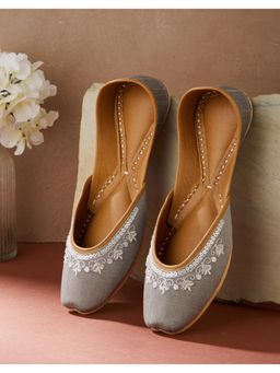 Fabindia - Women Grey Juttis