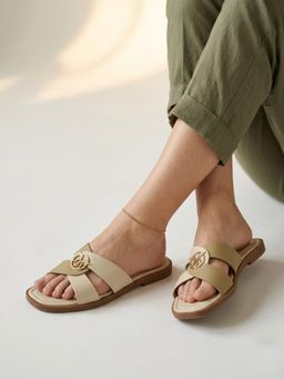 Monrow - Women Liora Cream Flats