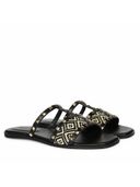 Black color option, Currently selected