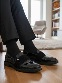 Carlton London - Black Leather Round Toe Loafers