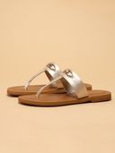 Gold color option, Currently selected