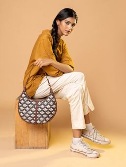 Zouk - Bidri Kaiser Motif Black & White Hobo Bag