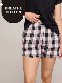 Nykd by Nykaa - Essential Cotton Shorts With Pockets & Adjustable Waist Nys914 Black Pink Check