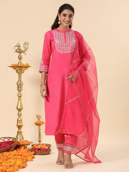 SAVI - Pink Zari Embroidered Festive Designer Kurta & Pant with Dupatta (Set of 3)