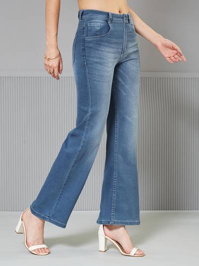 Women's Light Blue Wide-Leg Mid Rise Clean Look Regular Length Denim Jeans