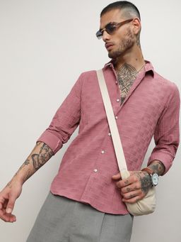Campus Sutra - Men Pink Polyester Textured Casual Shirt
